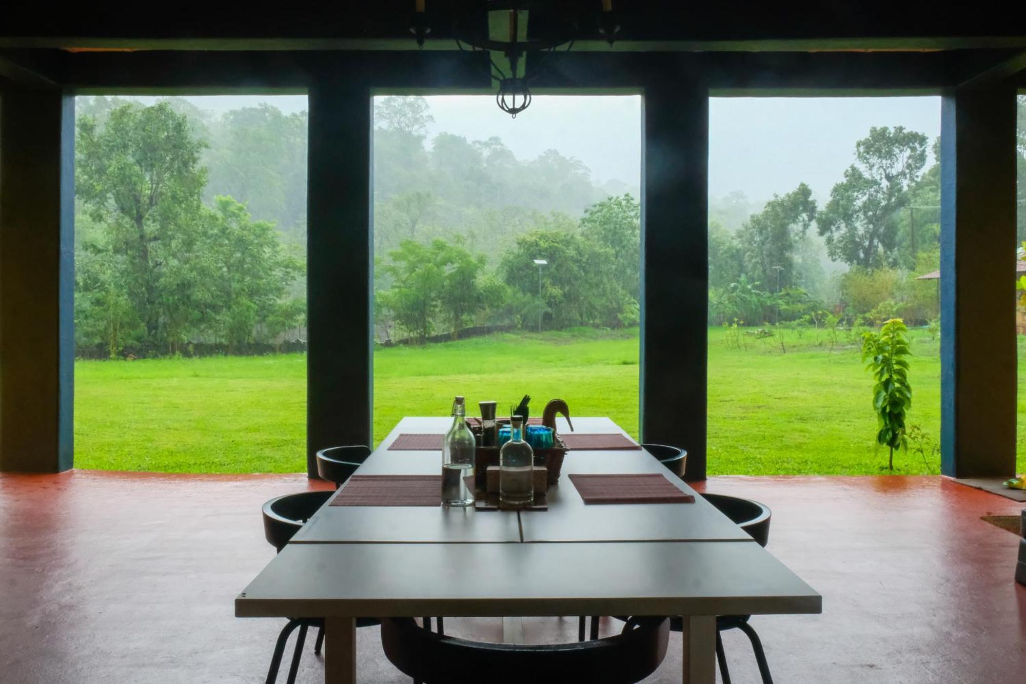 King'S Landing Villa Karjat Exterior photo